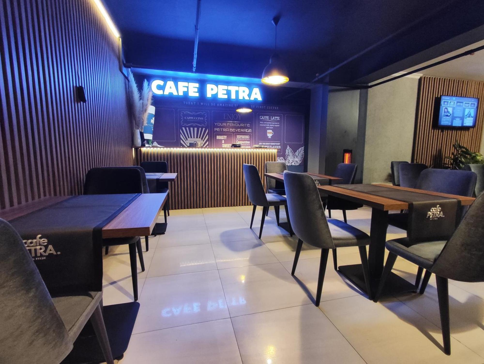 Petra Hotel Tuzla, Istanbul
