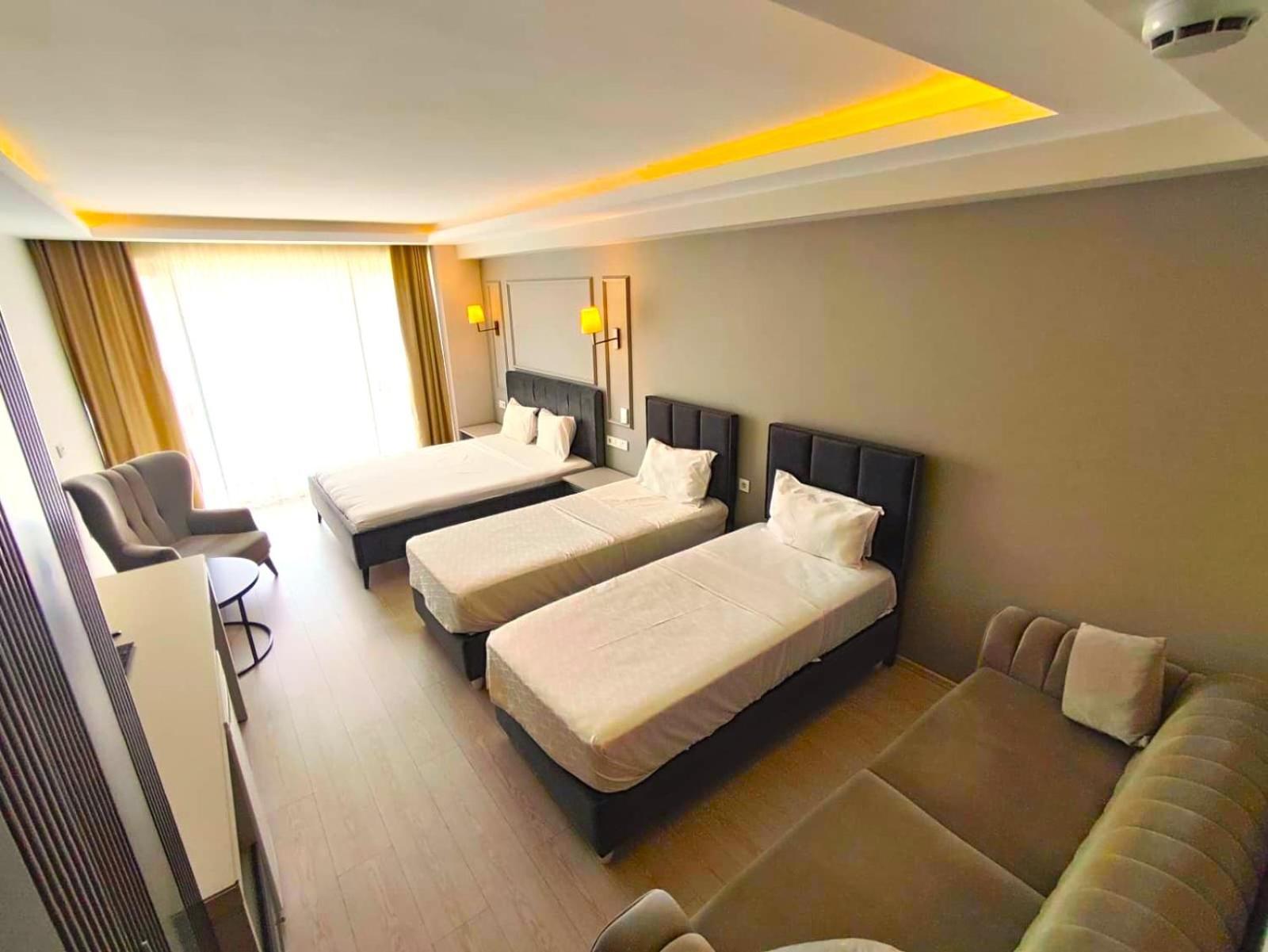 Petra Hotel Tuzla — Photos 1